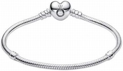 Pandora Moments Snake Link Bracelet with Heart Clasp (590719-19) Pandora Moments Snake Link Bracelet with Heart Clasp (590719-19)
