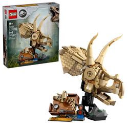 LEGO Jurassic World Dinosaur Fossil: Triceratops Skull (76969) LEGO Jurassic World Dinosaur Fossil: Triceratops Skull (76969)