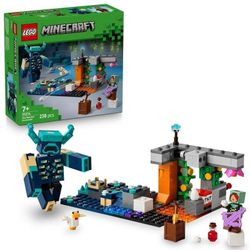 LEGO Minecraft Encounter with the Guardian (21274) LEGO Minecraft Encounter with the Guardian (21274)