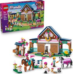 LEGO Friends Horse Stable and Riding School (42688) LEGO Friends Horse Stable and Riding School (42688)