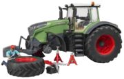 Bruder Fendt 1050 Vario with Mechanic (04041) Bruder Fendt 1050 Vario with Mechanic (04041)