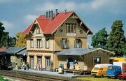 Faller H0 Güglingen Station 110107 Faller H0 Güglingen Station 110107