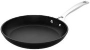 Le Creuset Aluminum frying pan flat 28 cm Le Creuset Aluminum frying pan flat 28 cm