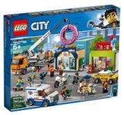LEGO City Large Donut Shop Opening (60233) LEGO City Large Donut Shop Opening (60233)