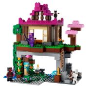 LEGO Minecraft The Training Ground (21183) LEGO Minecraft The Training Ground (21183)