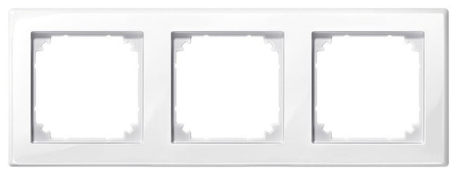 Merten M-Smart triple socket Merten M-Smart triple socket