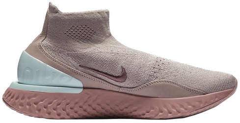 NIKE Rise React Flyknit Women NIKE Rise React Flyknit Women