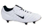 NIKE Tiempo Pro SG NIKE Tiempo Pro SG